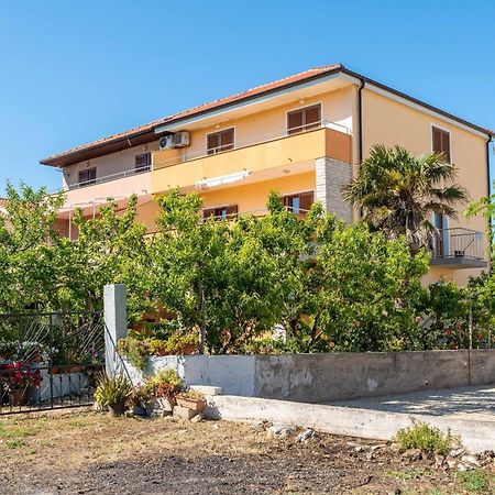 Apartments By The Sea Privlaka, Zadar - 666 Zewnętrze zdjęcie