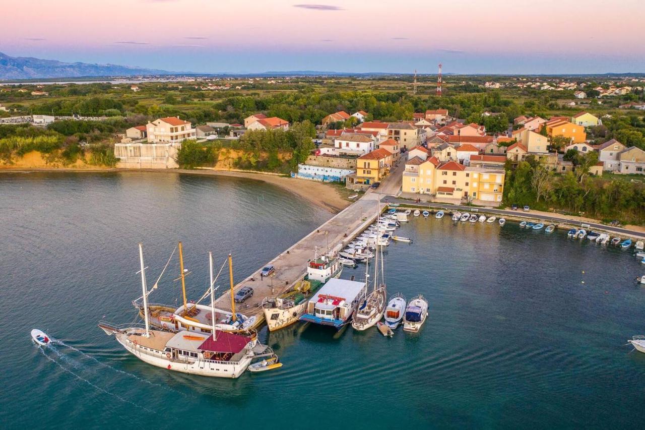 Apartments By The Sea Privlaka, Zadar - 666 Zewnętrze zdjęcie