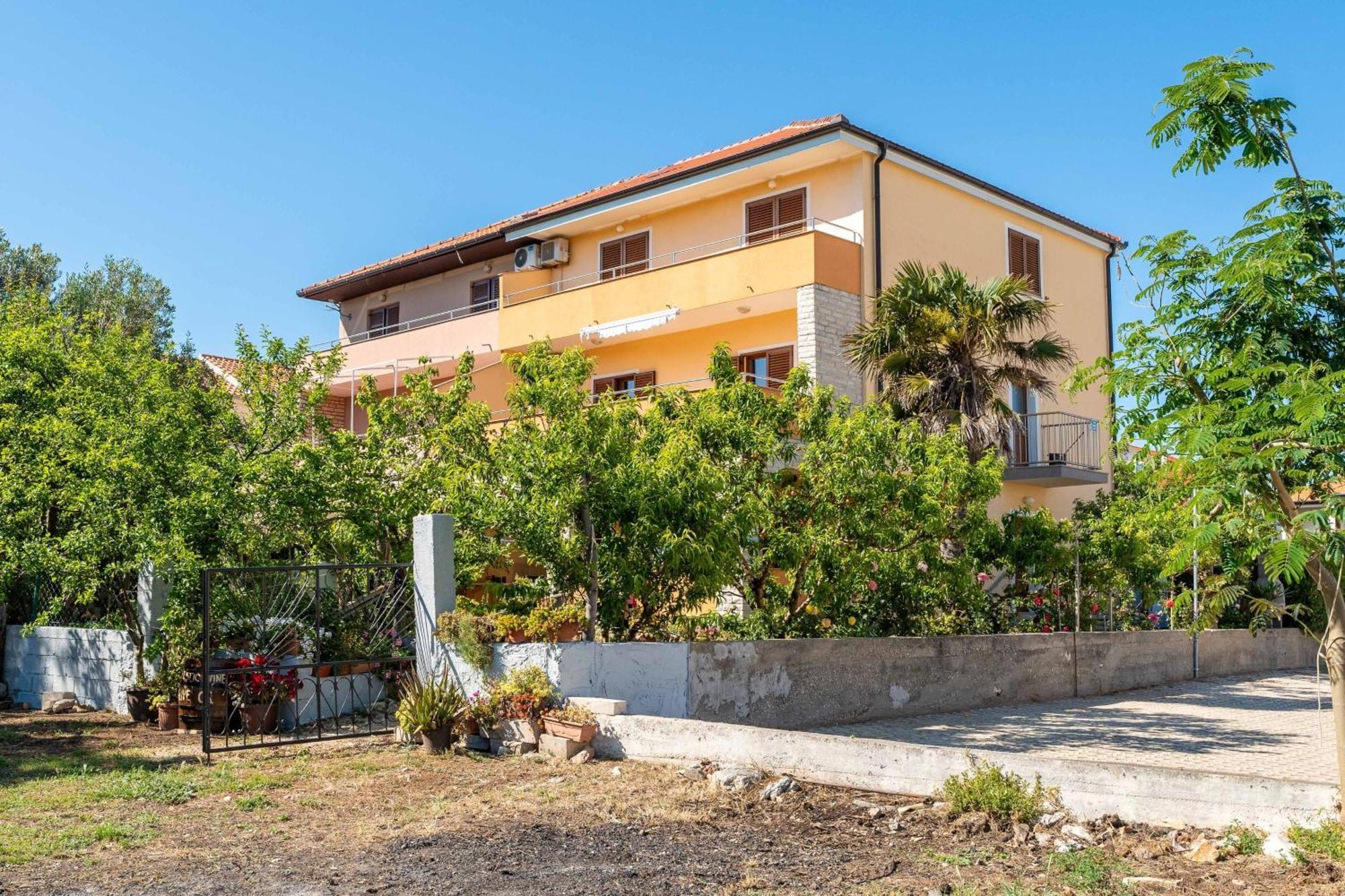 Apartments By The Sea Privlaka, Zadar - 666 Zewnętrze zdjęcie